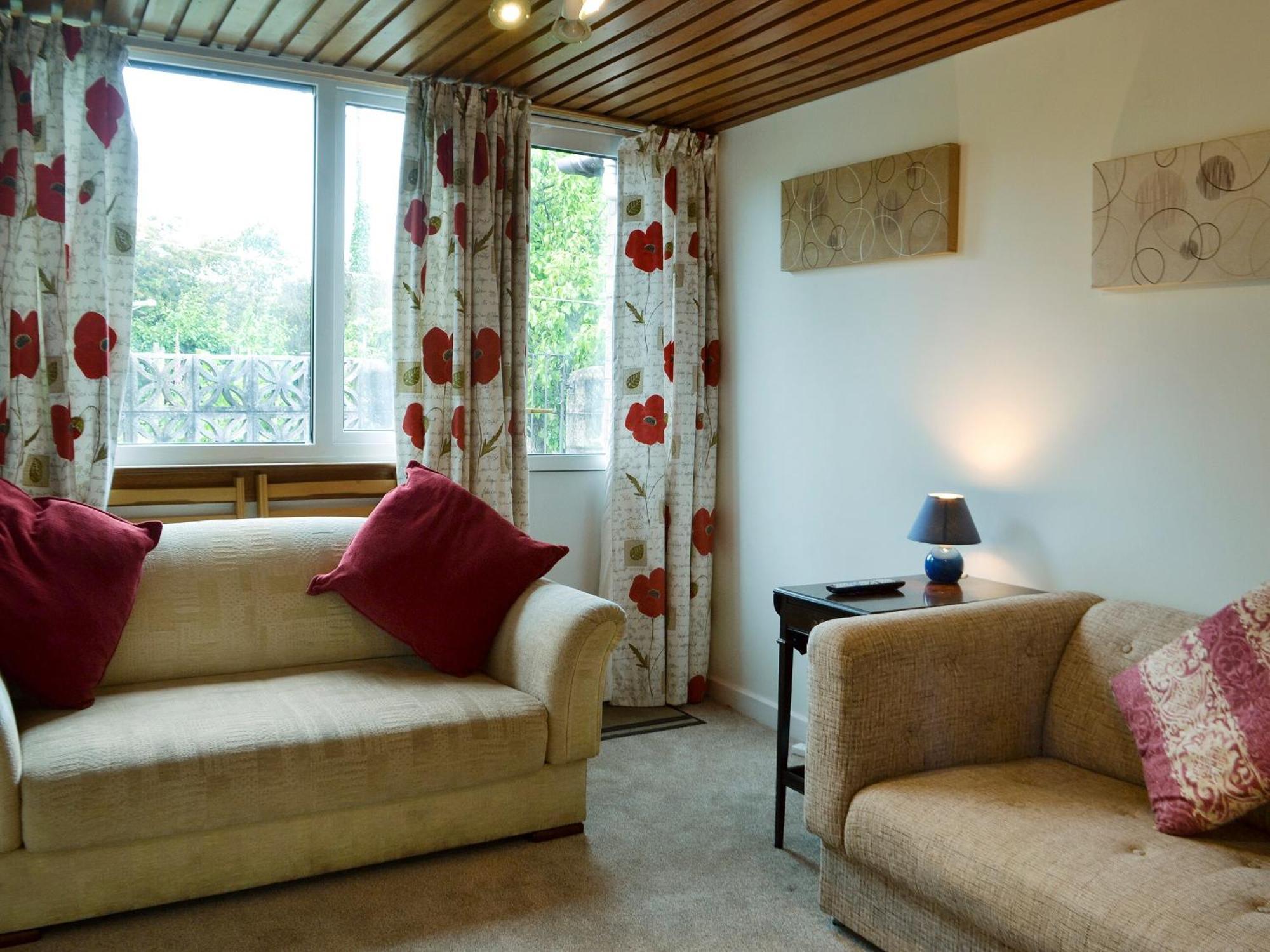 Villa Tigh Beag à Troon Extérieur photo